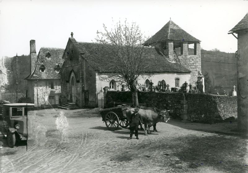 Eglise et cimetière de Sénezergues