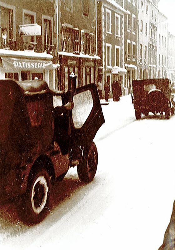Passage de la flamme à Allanche (archives des Amis du Vieil Allanche)