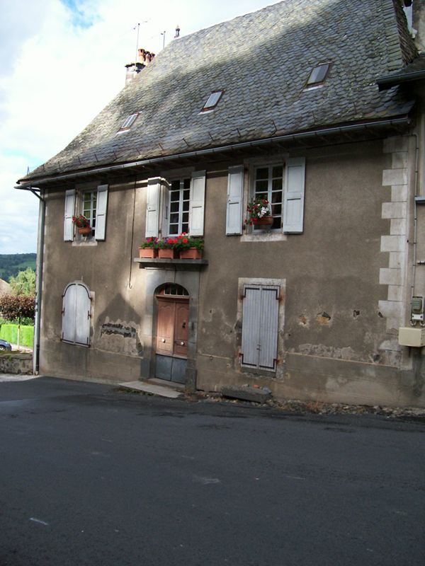 Saint-Cernin : maison de bourg (XVIIIe siècle)