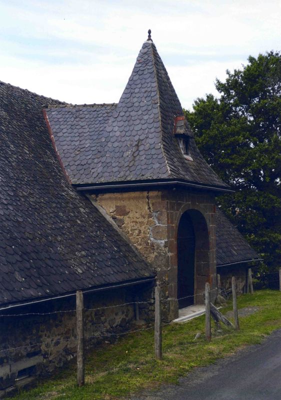Grange « à clocheton » - Anglards-le-Pommier (Saint-Cernin)