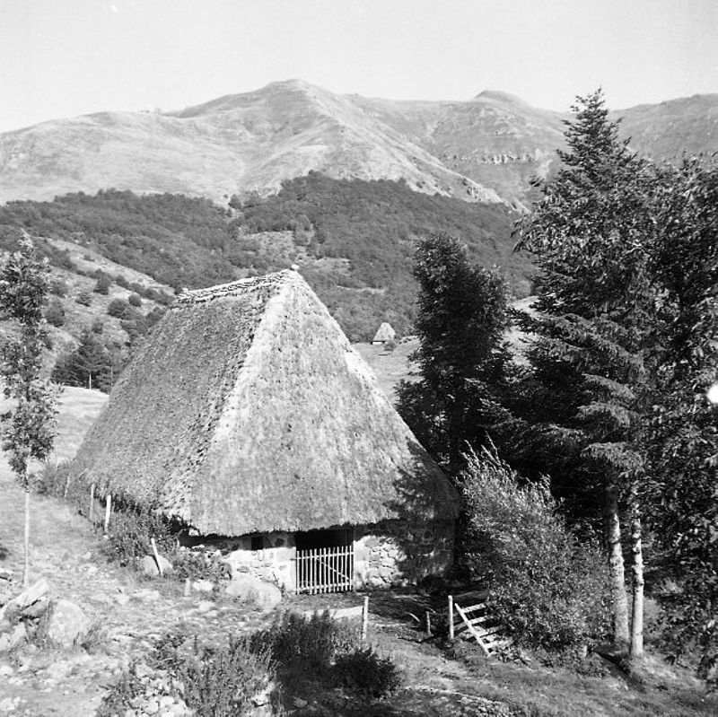 Saint-Jacques-des-Blats, [1950-1980] (45 Fi 2678)