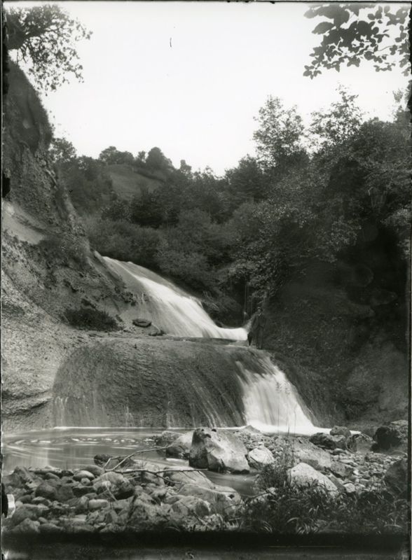 Le Saut du Lièvre (Le Fau), [1897-1920] (30 Fi 50)