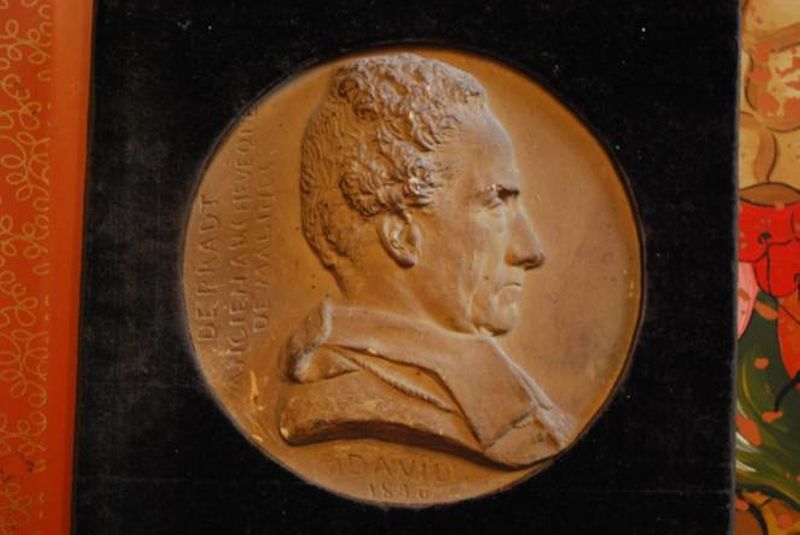 Un médaillon de David d’Angers