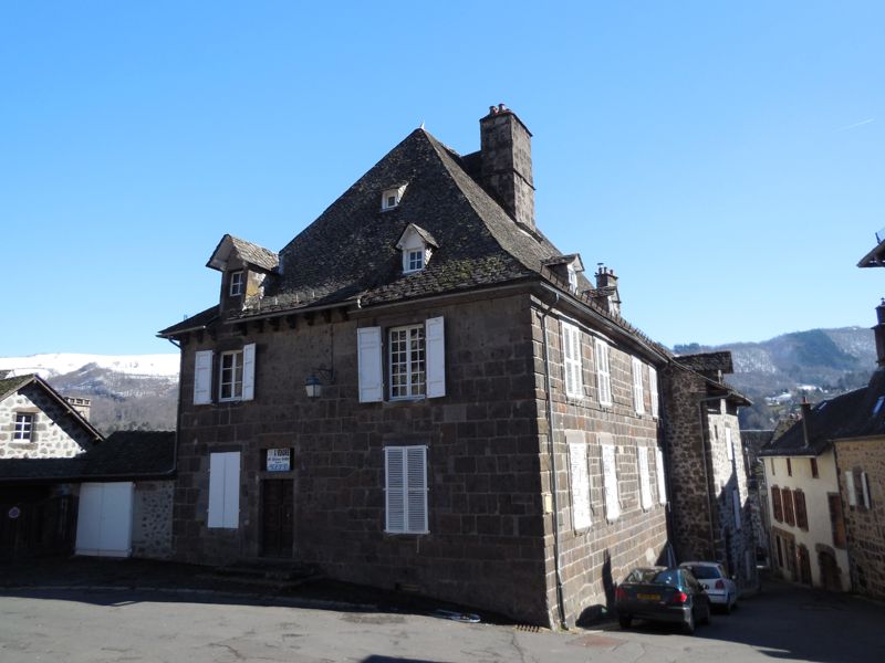 Maison identifiée comme l’ancien bailliage de Vic, place de l’Eglise (ADC 6 NUM 117/2)