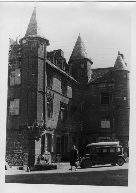 La maison dite du "Bailliage" à Salers, 1954