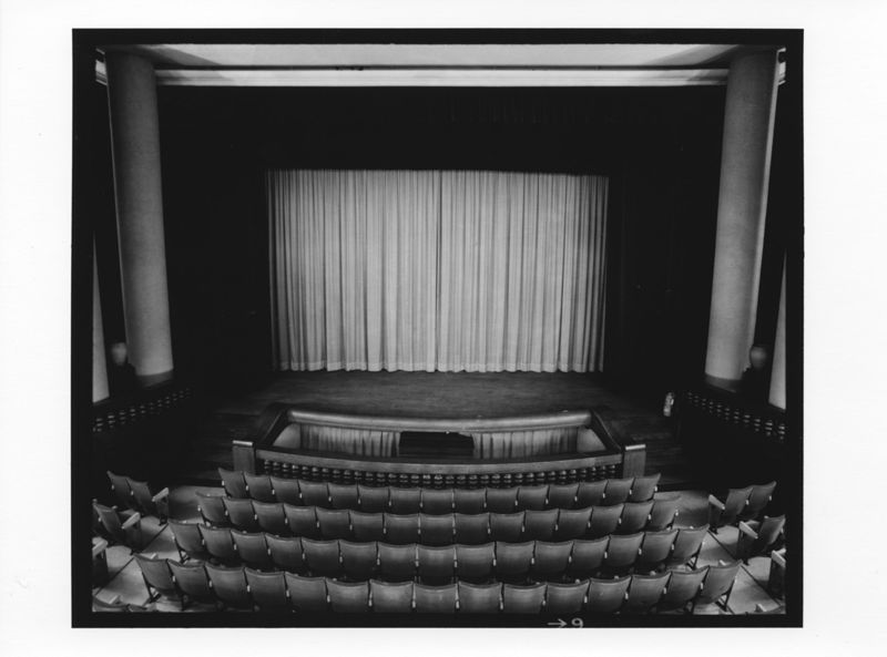 Le cinéma Normandy avant sa transformation, août 1983