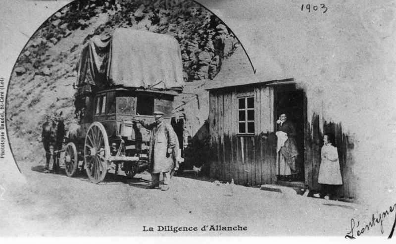 Une innovation pour les communications cantaliennes : les boîtes postales mobiles (1869-1930)