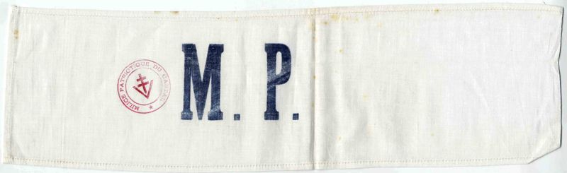 Vestige d’une organisation éphémère : un brassard de la Milice patriotique [1944]
