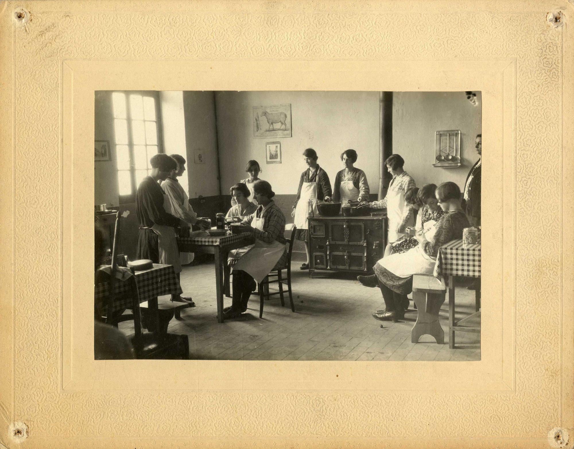 La bonne ménagère et son jardin