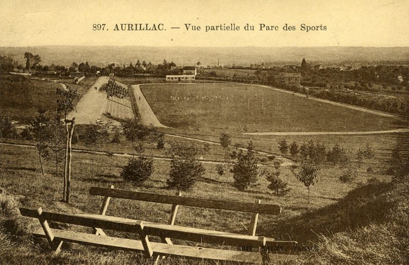 Tribunes neuves au stade d’Aurillac (1935)